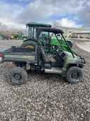 John Deere 825i