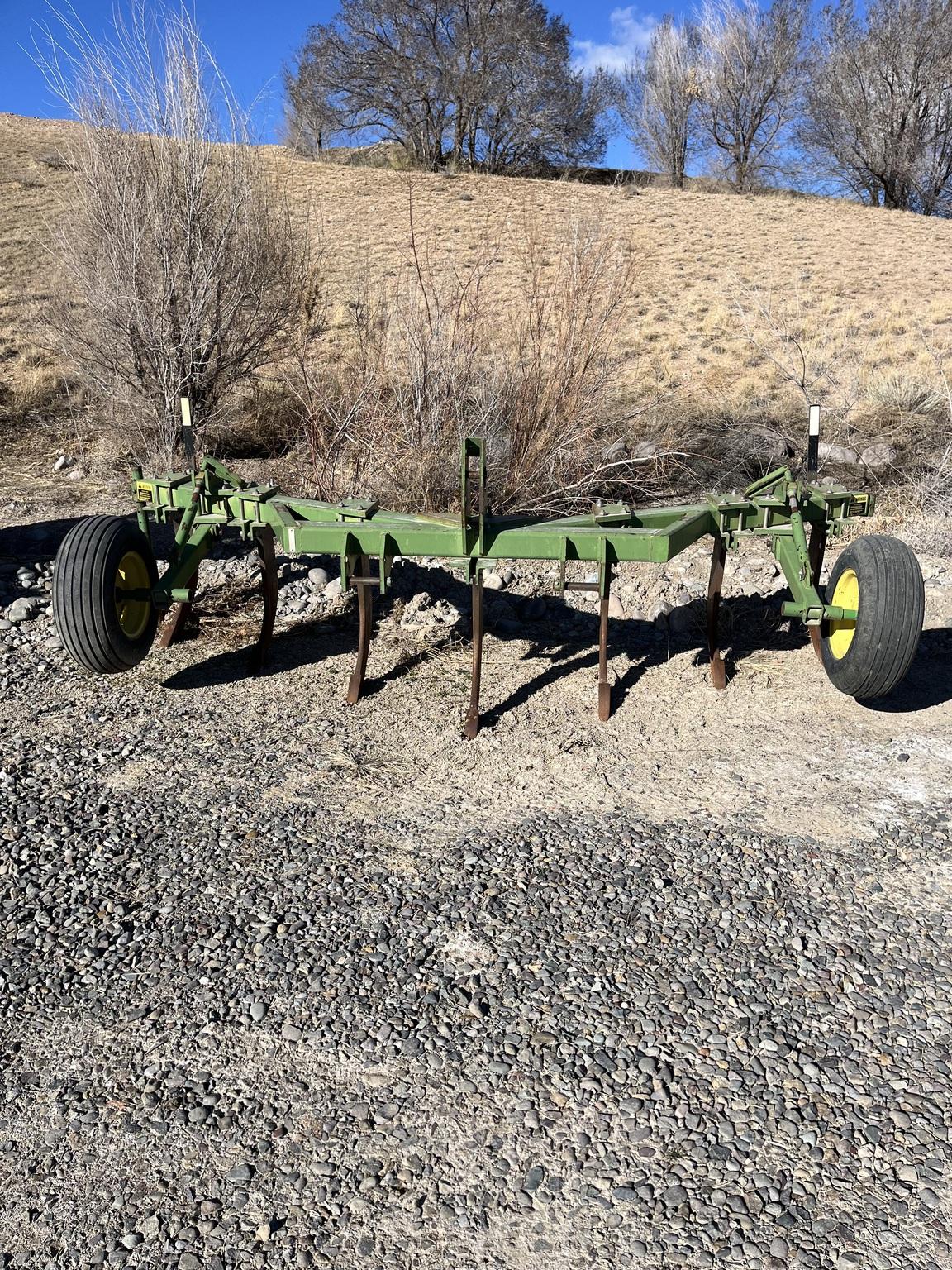 1994 John Deere 915