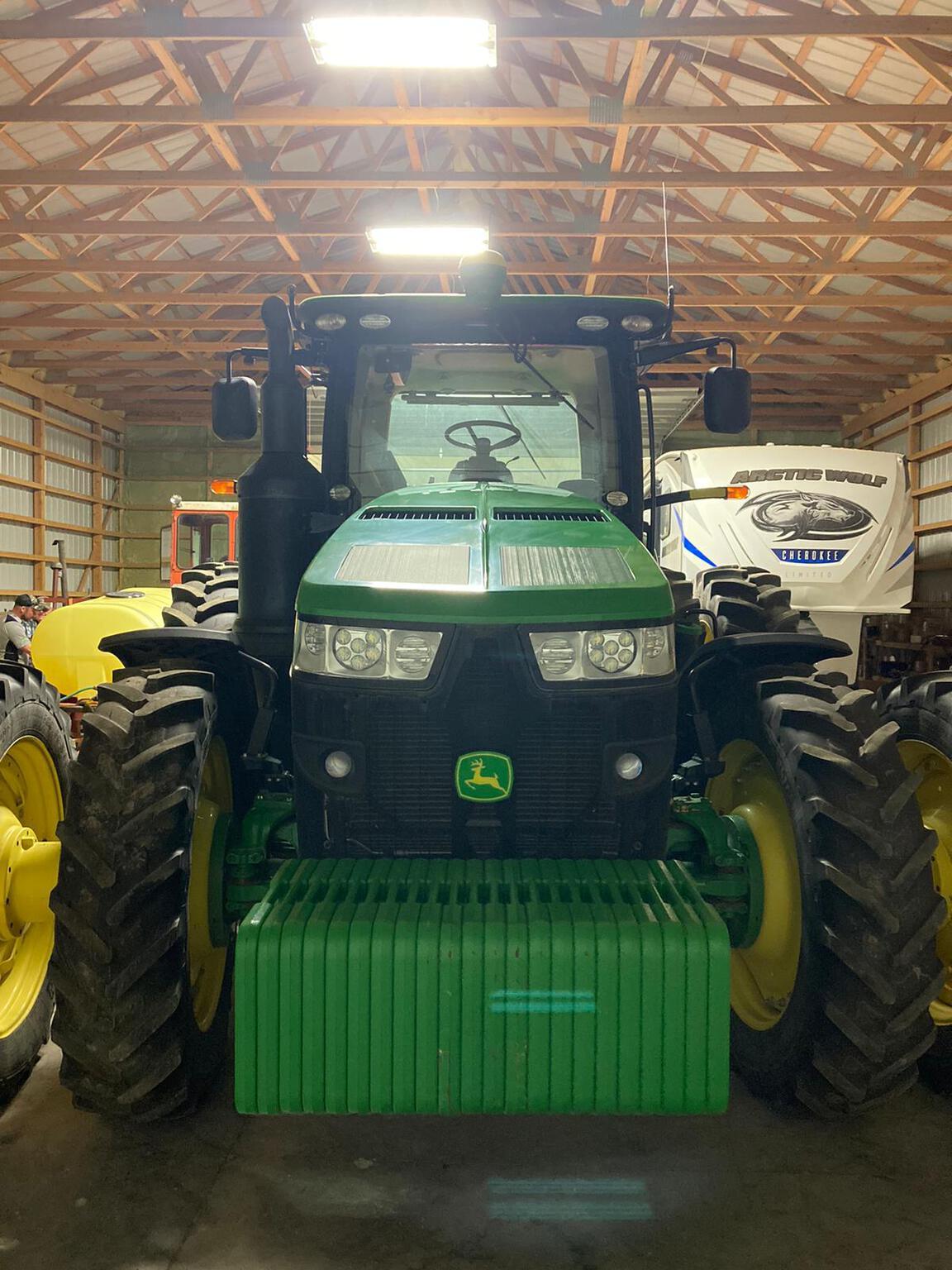 2017 John Deere 8245R