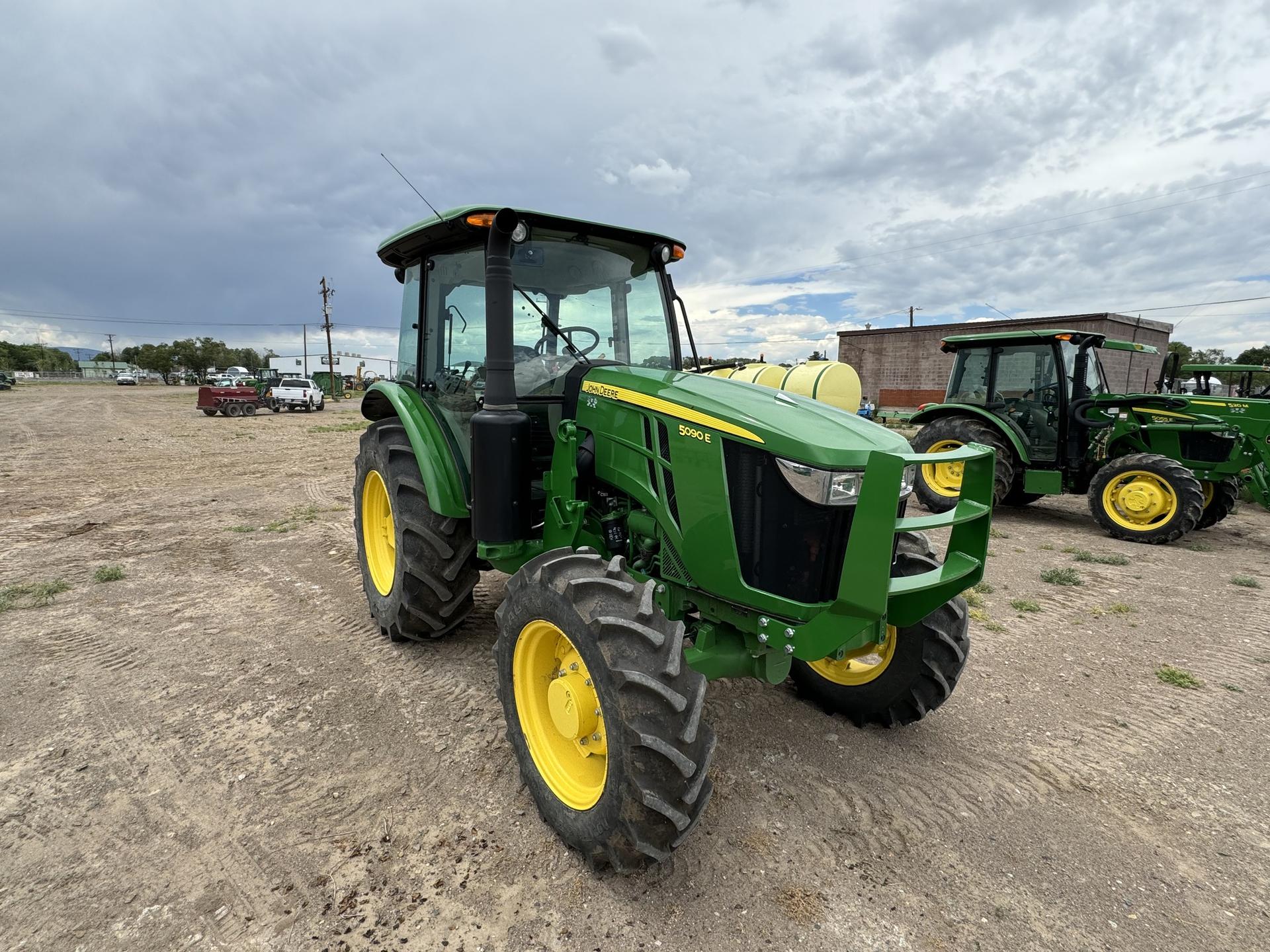 2022 John Deere 5090E