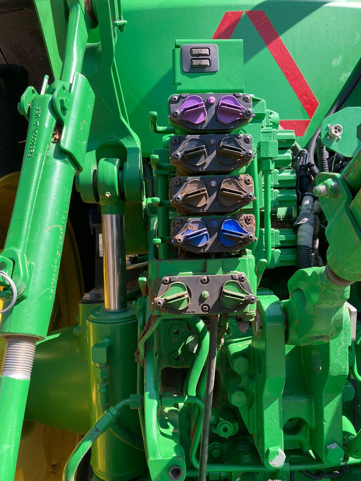 2019 John Deere 8245R