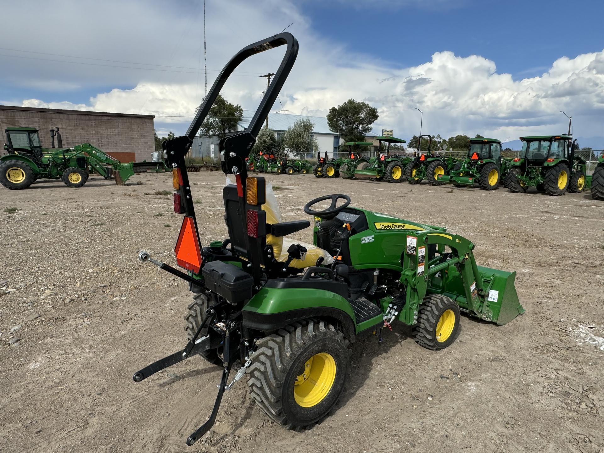 2021 John Deere 1025R