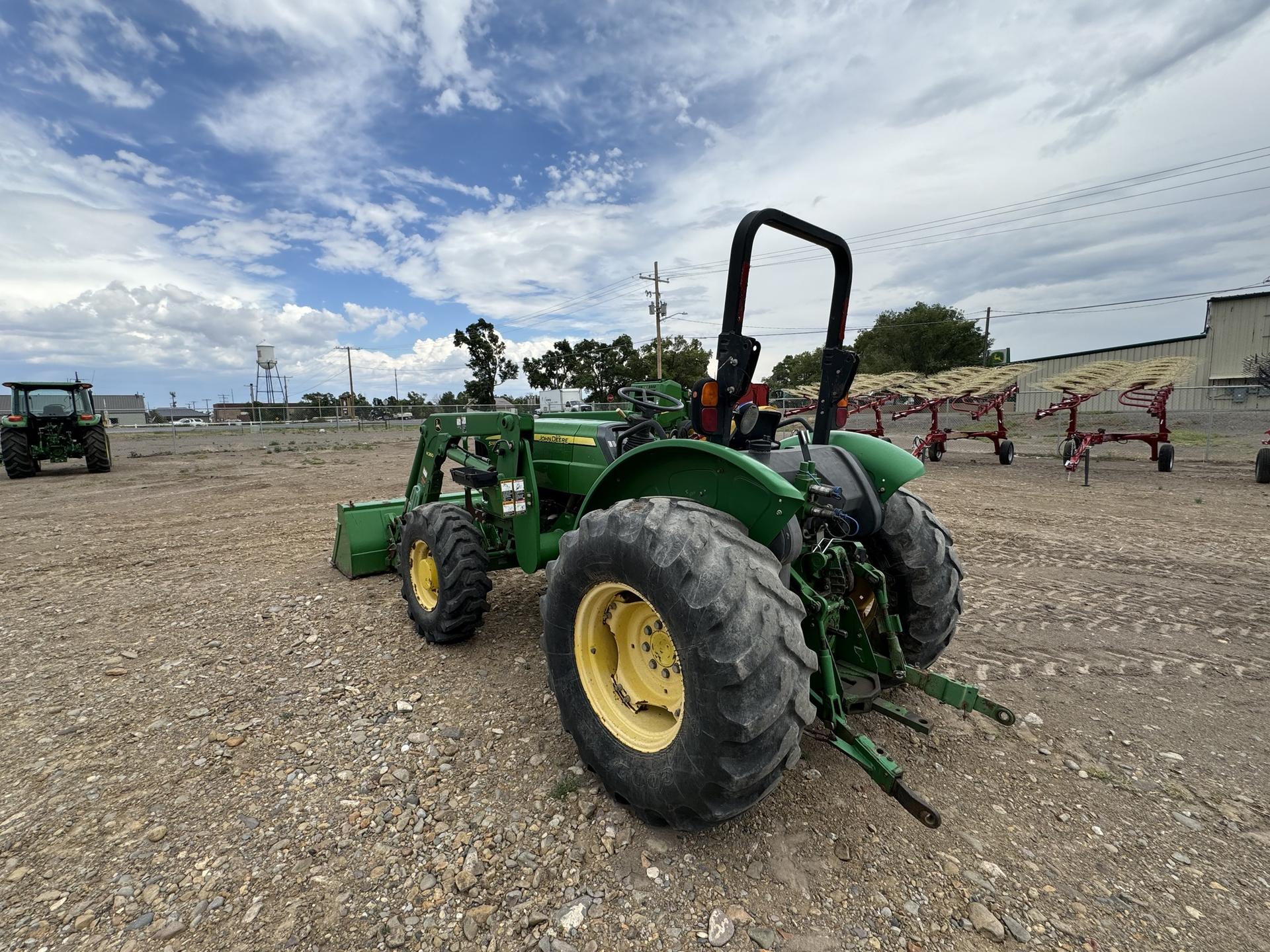 2012 John Deere 5093E