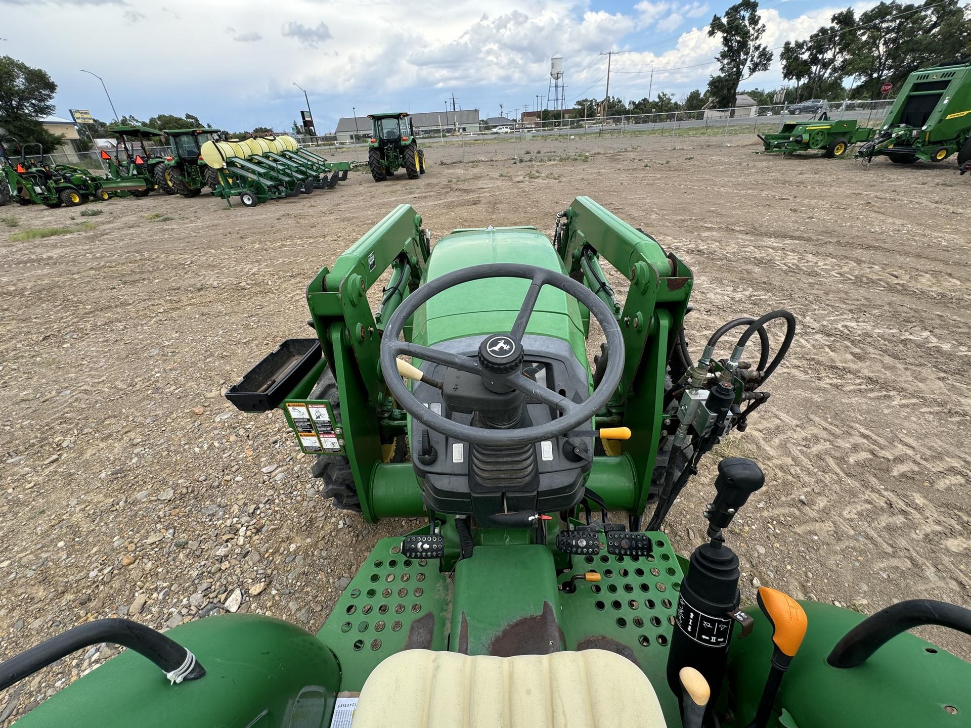 2012 John Deere 5093E