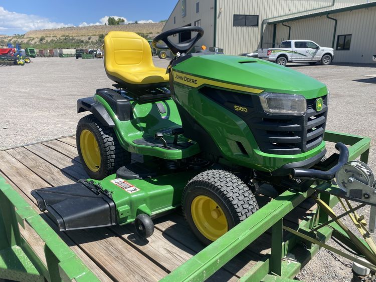 2023 John Deere S180