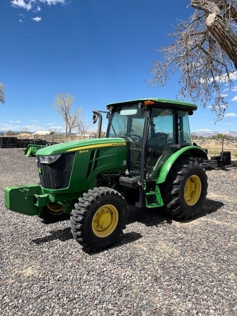 2014 John Deere 5100E