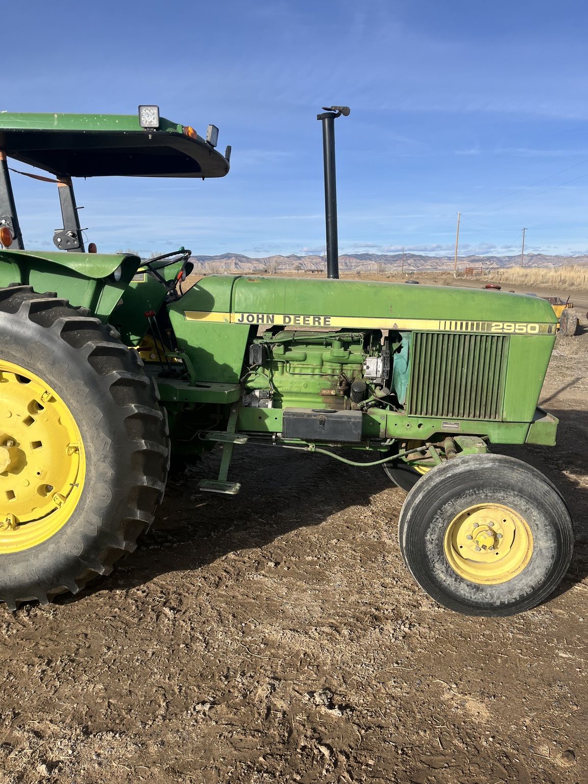 1984 John Deere 2950 Image