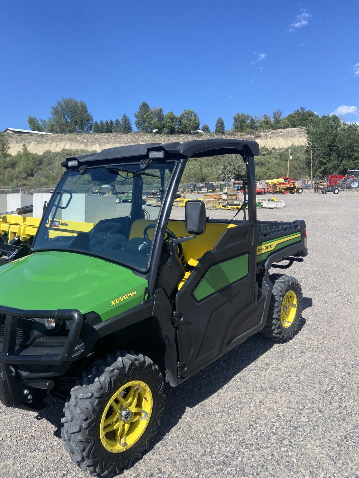 2021 John Deere XUV835M